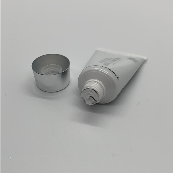 5/$25 • Glamglow Supermud Treatment - Picture 6 of 8